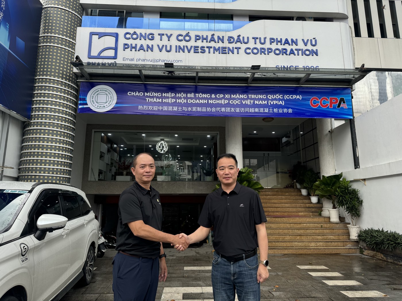 Nanjing XYZCHEM visits Phan Vu Investment Corporation